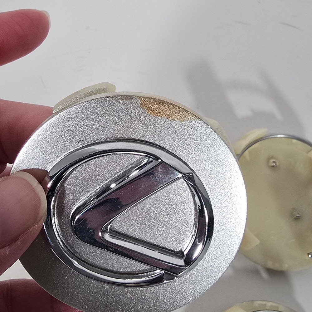 Lexus Wheel Center Caps Set of 4 Silver 2.5 Inch 5152-CAP XW0606-1 - Picture 4 of 4